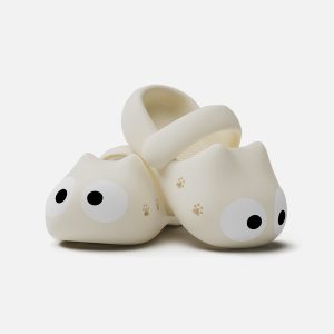 Adorable Big Eye Cat Slippers for Cozy Y2K Aesthetic and Cute Home Vibes