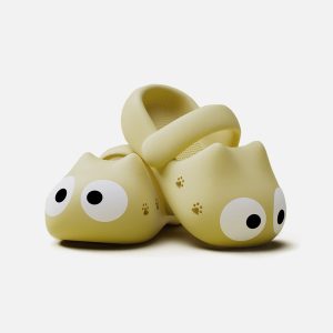 Adorable Big Eye Cat Slippers for Cozy Y2K Aesthetic and Cute Home Vibes