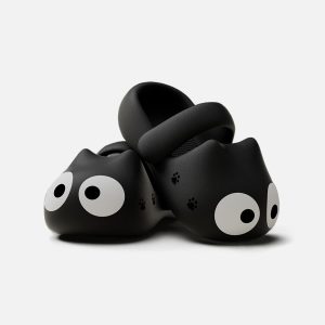 Adorable Big Eye Cat Slippers for Cozy Y2K Aesthetic and Cute Home Vibes