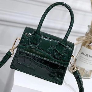 Chic Flap Solid Textured Bag for Y2K Fashion Lovers and Coquette Aesthetic Enthusiasts