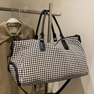 Chic Houndstooth Pattern Duffel Bag for Y2K Fashion Lovers and Coquette Aesthetic Enthusiasts