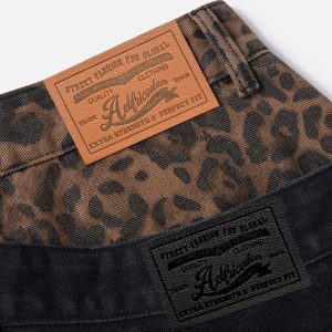 Leopard Print Y2K High-Waisted Cargo Jeans for Trendy Grunge Aesthetic Outfits