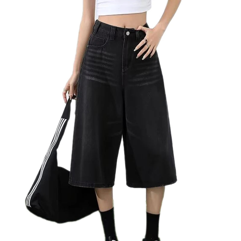 Retro Y2K Wide-Leg Jorts for a Chic Grunge Aesthetic and Comfy Summer Vibes