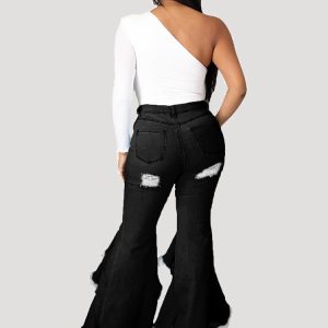 Trendy High Waist Y2K Jeans for a Chic Grunge Aesthetic Look