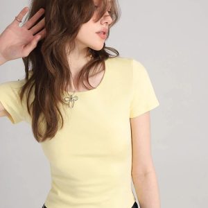 Trendy Women's Slim T-Shirt in Y2K Aesthetic - Perfect for Coquette and Grunge Styles