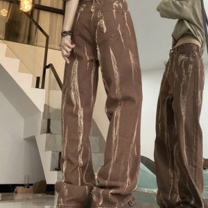 Trendy Y2K Brown Jeans for a Chic Grunge Aesthetic Look