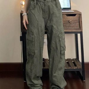 Trendy Y2K Wide Leg Cargo Jeans for a Casual Grunge Aesthetic Look