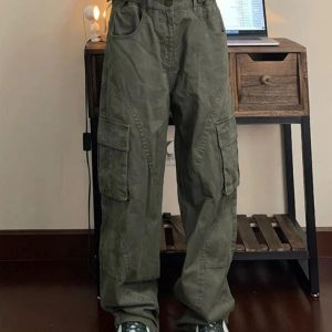 Trendy Y2K Wide Leg Cargo Jeans for a Casual Grunge Aesthetic Look