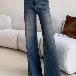 Vintage Blue Wash Y2K Flare Boyfriend Jeans for a Retro Aesthetic Look