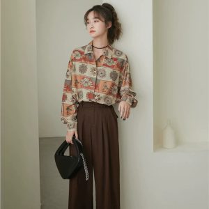 Vintage Figured Grandmacore Aesthetic Shirt - Y2K Inspired Cozy Fashion Top