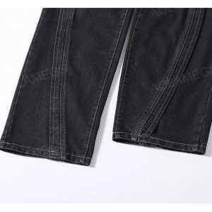 Vintage High-Waisted Loose Fit Jeans for Y2K Aesthetic and Grunge Style Outfits