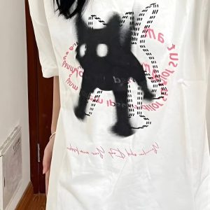 Y2K Shaking Cat Tee: Cute Graphic Top for Coquette and Grunge Aesthetic Lovers