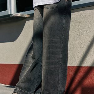 Y2K Wide-Leg Denim Jeans for a Vintage Grunge Aesthetic - Trendy Retro Fashion Statement