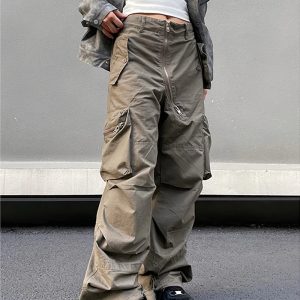 Y2K Women's Cargo Pants: Trendy Grunge Aesthetic with Vintage Vibes and Functional Style